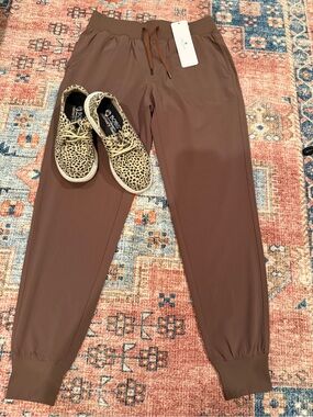 CRZ YOGA Women’s Brown Jogger Pants - Drawstring Waist